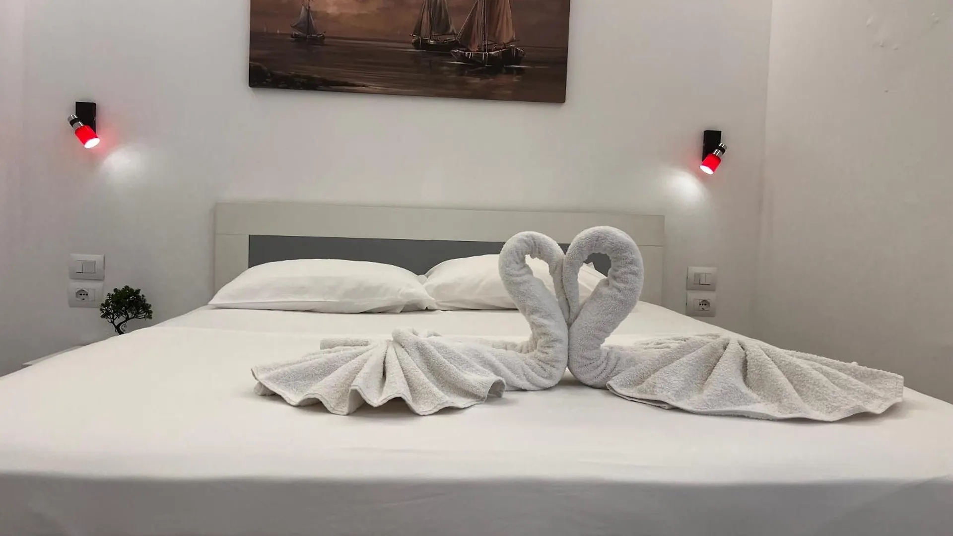 Hotel Golden Oak Ksamil 3*,