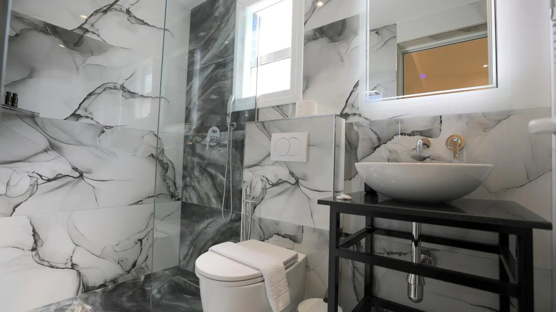 Hotel Golden Oak Ksamil