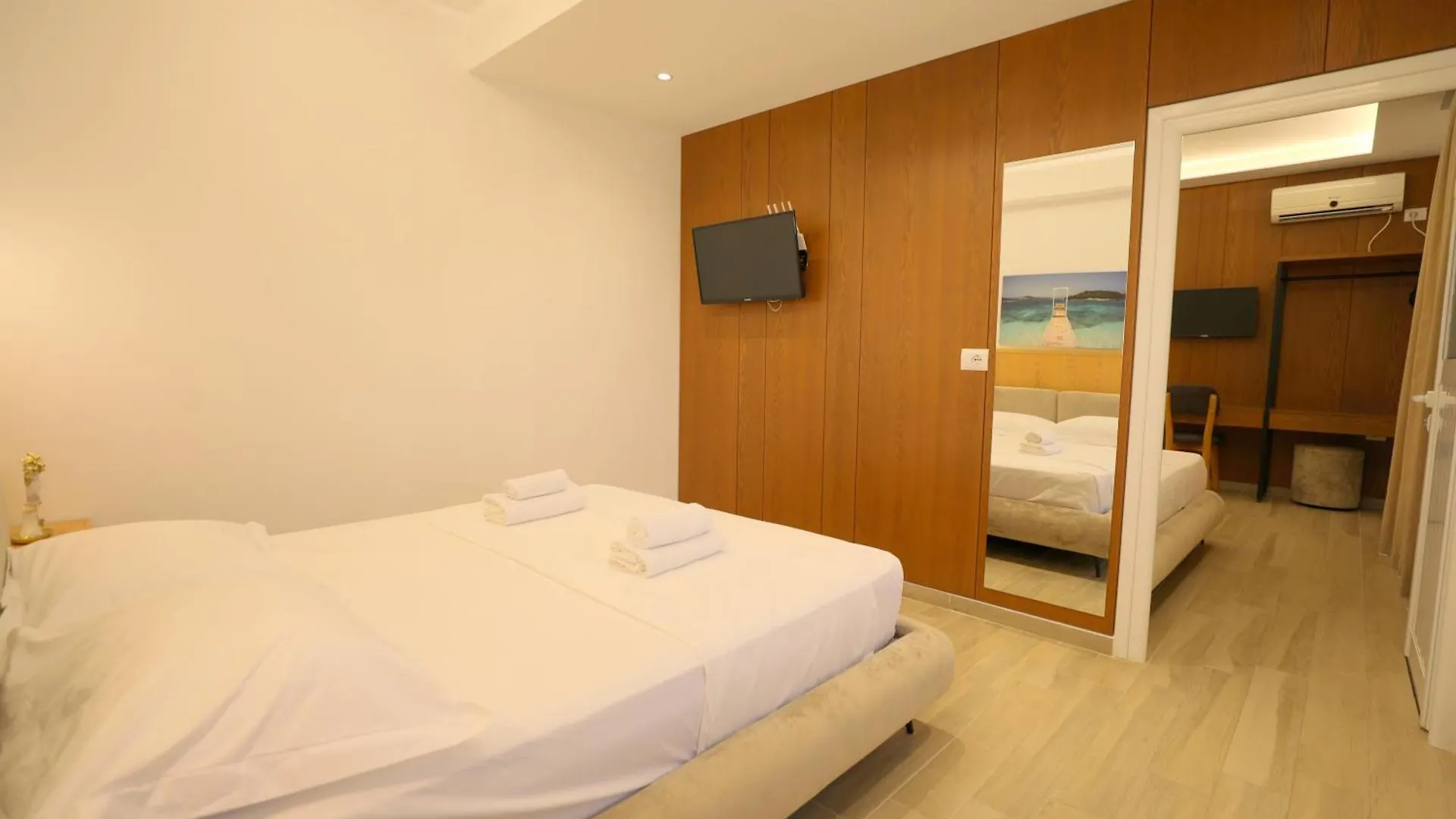 Hotel Golden Oak Ksamil 3*,  Albanien