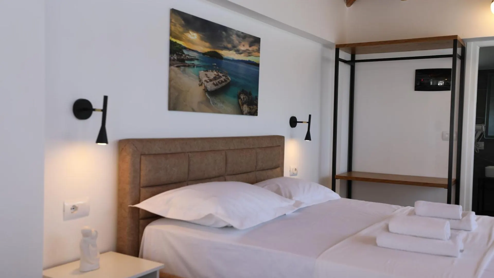 Hotel Golden Oak Ksamil
